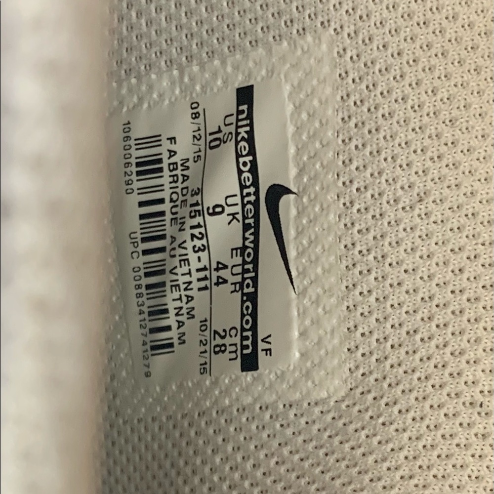 Worn one time men’s Nike Airforce 1